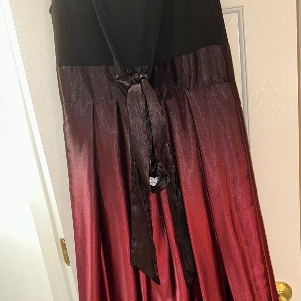 NWT Black/Maroon Ombre Gown